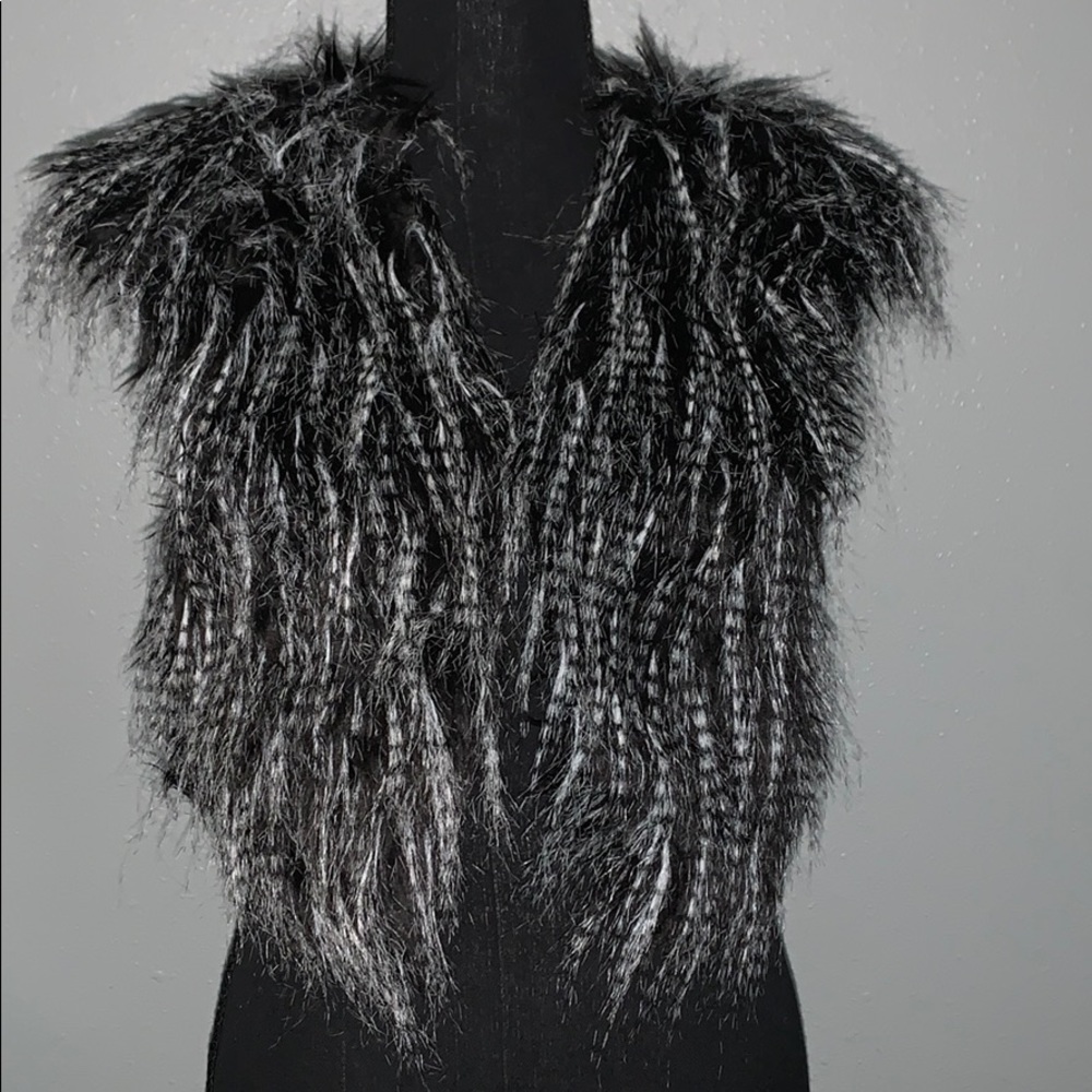 COPY - Faux fur vest